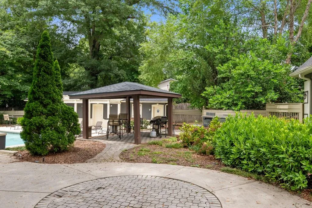 6900 Roswell Road Unit A-1, Atlanta, Georgia 30328, 2 Bedrooms Bedrooms, ,2 BathroomsBathrooms,Residential,Sold,6900 Roswell Road Unit A-1,7469125