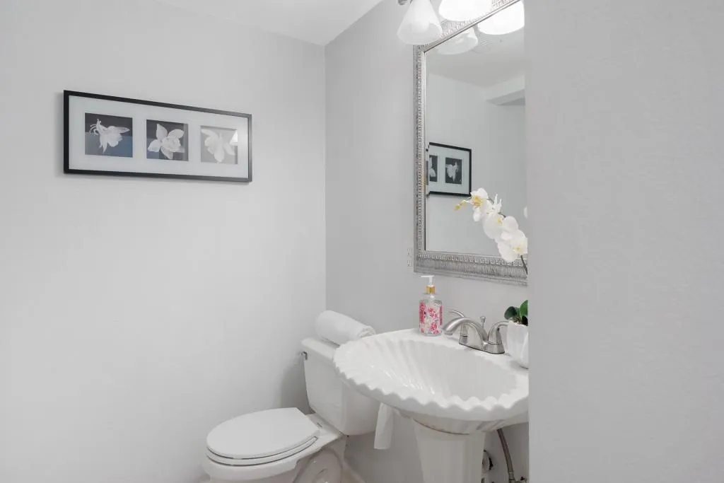 6900 Roswell Road Unit A-1, Atlanta, Georgia 30328, 2 Bedrooms Bedrooms, ,2 BathroomsBathrooms,Residential,Sold,6900 Roswell Road Unit A-1,7469125