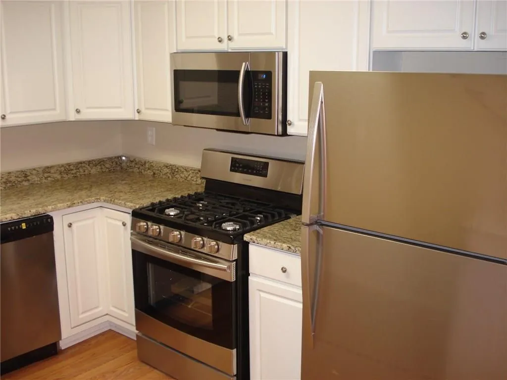 710 Vicksburg Place, Atlanta, Georgia 30350, 3 Bedrooms Bedrooms, ,2 BathroomsBathrooms,Residential,Sold,710 Vicksburg Place,5604639