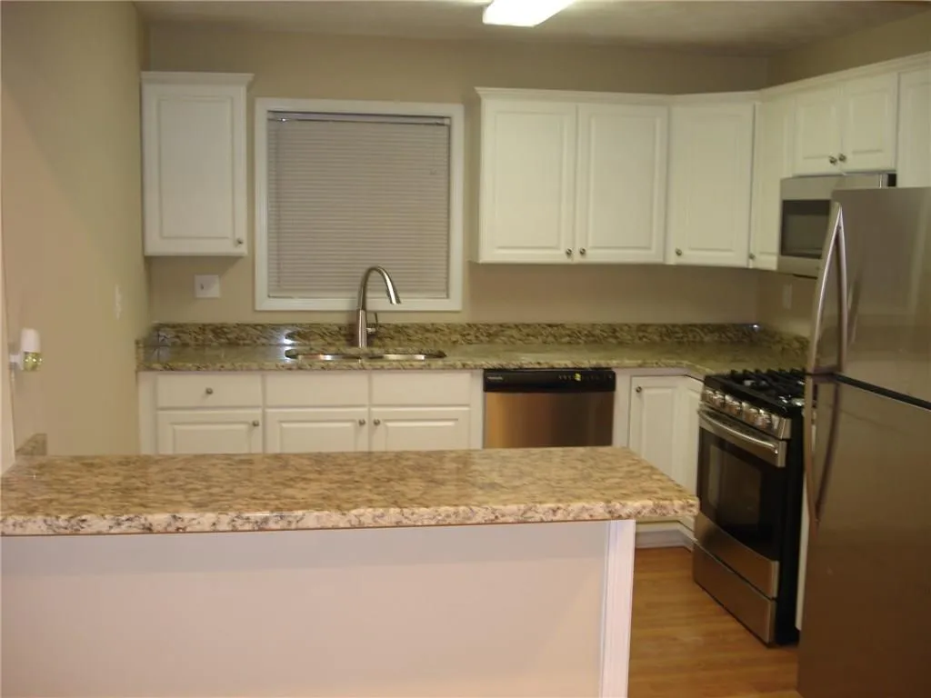 710 Vicksburg Place, Atlanta, Georgia 30350, 3 Bedrooms Bedrooms, ,2 BathroomsBathrooms,Residential,Sold,710 Vicksburg Place,5604639