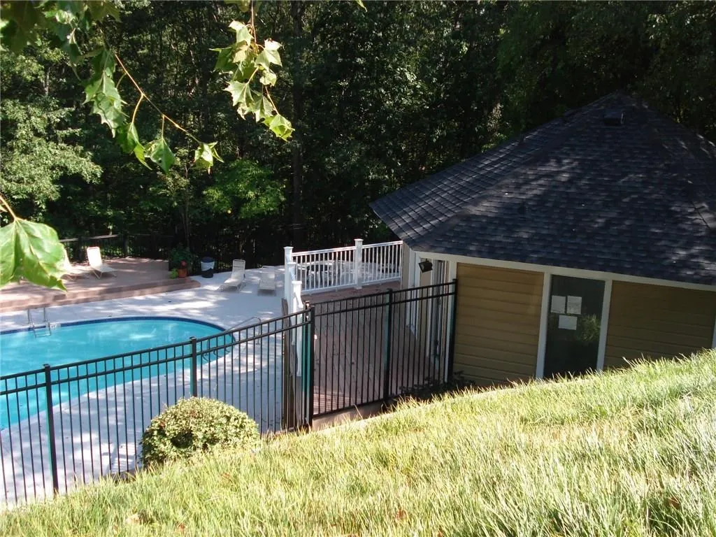 710 Vicksburg Place, Atlanta, Georgia 30350, 3 Bedrooms Bedrooms, ,2 BathroomsBathrooms,Residential,Sold,710 Vicksburg Place,5604639