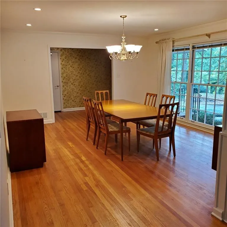 6750 Castleton Drive, Atlanta, Georgia 30328, 3 Bedrooms Bedrooms, ,2 BathroomsBathrooms,Residential,Sold,6750 Castleton Drive,6920780