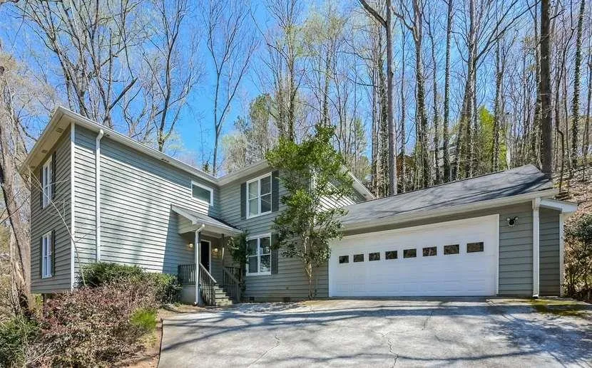 7127 Riverside Drive, Atlanta, Georgia 30328, 5 Bedrooms Bedrooms, ,3 BathroomsBathrooms,Residential,For Sale,7127 Riverside Drive,7714704