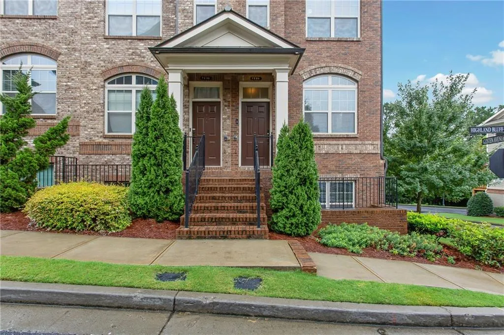 7285 Highland Bluff, Atlanta, Georgia 30328, 3 Bedrooms Bedrooms, ,3 BathroomsBathrooms,Residential,Sold,7285 Highland Bluff,6054180