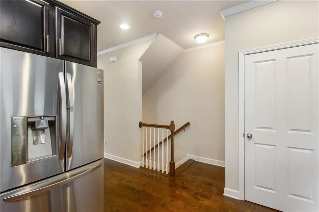 7285 Highland Bluff, Atlanta, Georgia 30328, 3 Bedrooms Bedrooms, ,3 BathroomsBathrooms,Residential,Sold,7285 Highland Bluff,6054180