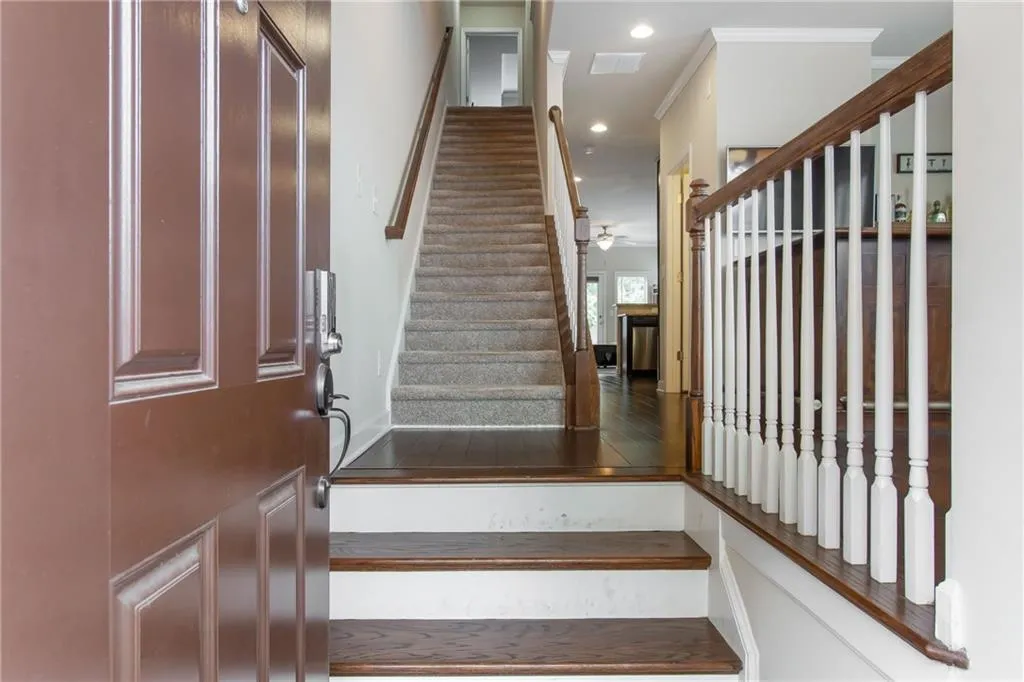 7285 Highland Bluff, Atlanta, Georgia 30328, 3 Bedrooms Bedrooms, ,3 BathroomsBathrooms,Residential,Sold,7285 Highland Bluff,6054180