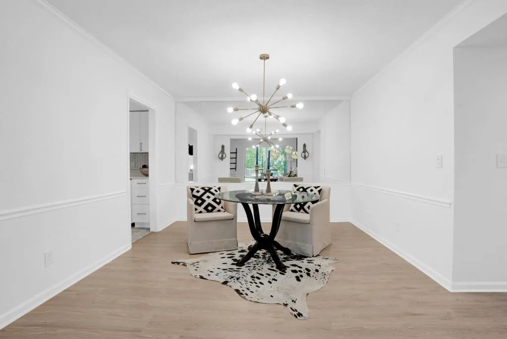 6851 Roswell Road Unit H-31, Sandy Springs, Georgia 30328, 2 Bedrooms Bedrooms, ,2 BathroomsBathrooms,Residential,Sold,6851 Roswell Road Unit H-31,7084211