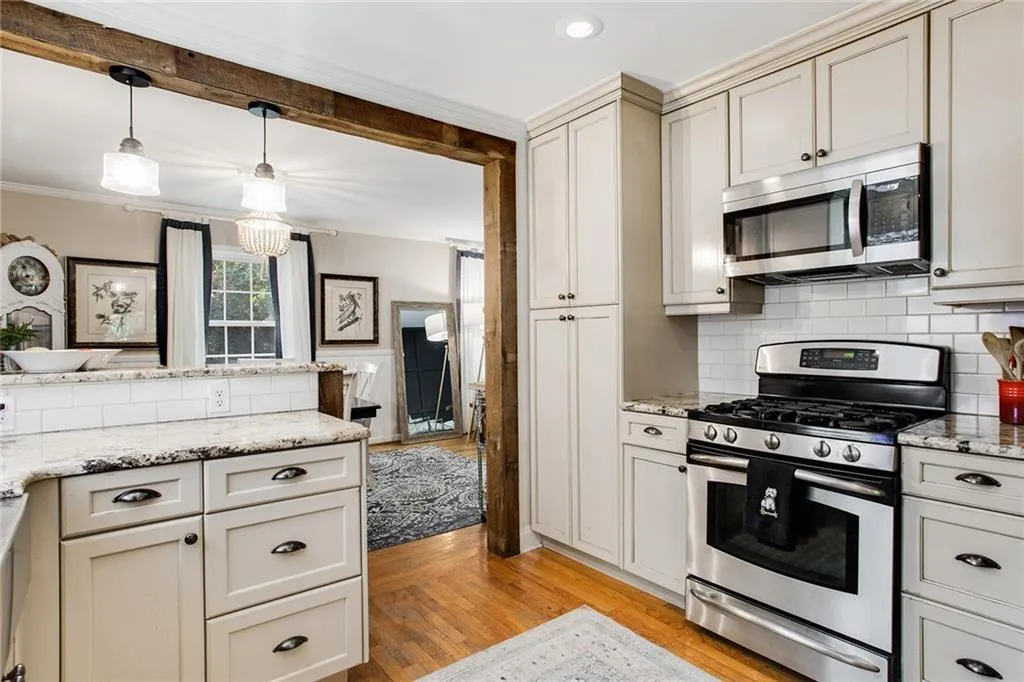 232 Underwood Drive, Sandy Springs, Georgia 30328, 4 Bedrooms Bedrooms, ,3 BathroomsBathrooms,Residential,Sold,232 Underwood Drive,7267501