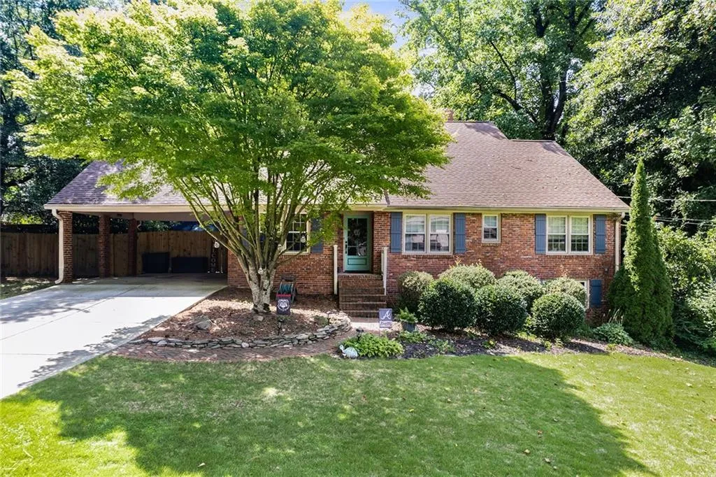 232 Underwood Drive, Sandy Springs, Georgia 30328, 4 Bedrooms Bedrooms, ,3 BathroomsBathrooms,Residential,Sold,232 Underwood Drive,7267501