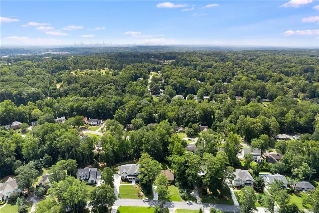 232 Underwood Drive, Sandy Springs, Georgia 30328, 4 Bedrooms Bedrooms, ,3 BathroomsBathrooms,Residential,Sold,232 Underwood Drive,7267501