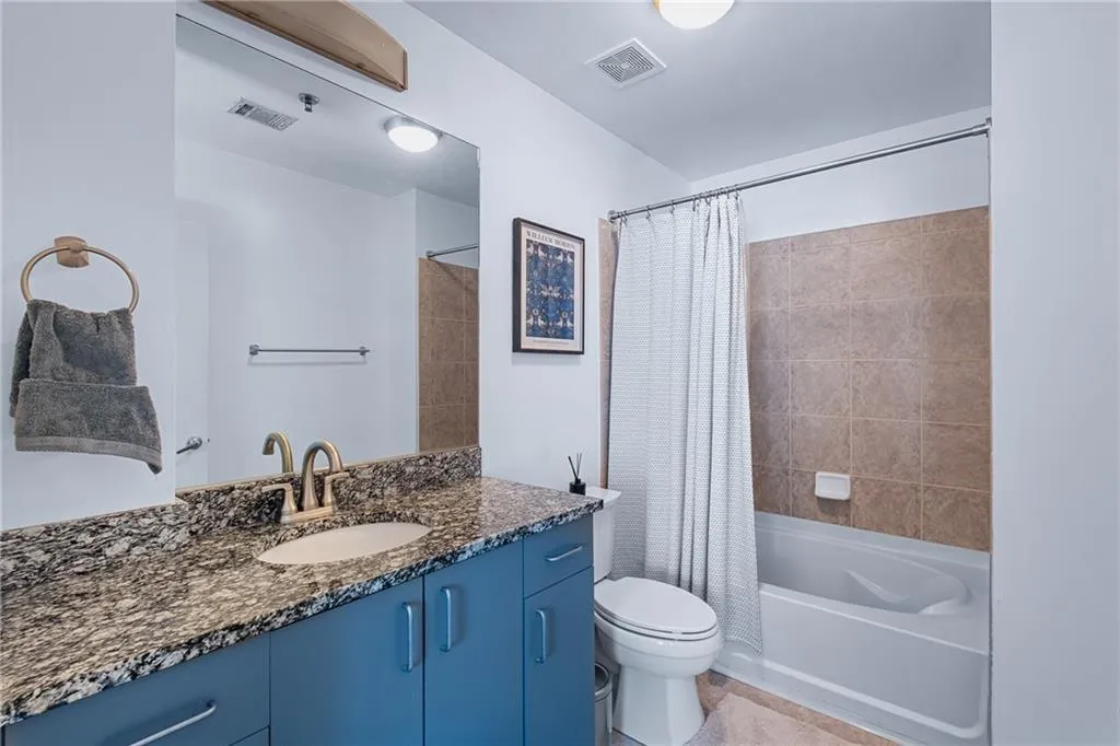 250 Pharr Road Ne Unit 310, Atlanta, Georgia 30305, 2 Bedrooms Bedrooms, 0 ,2 BathroomsBathrooms,Residential,For Sale,250 Pharr Road Ne Unit 310,7741245