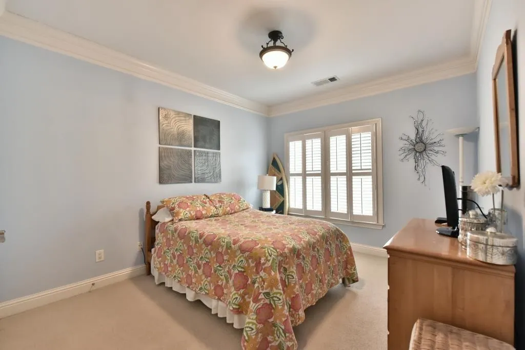 218 Meeting Lane, Atlanta, Georgia 30342, 4 Bedrooms Bedrooms, ,3 BathroomsBathrooms,Residential,Sold,218 Meeting Lane,5819227