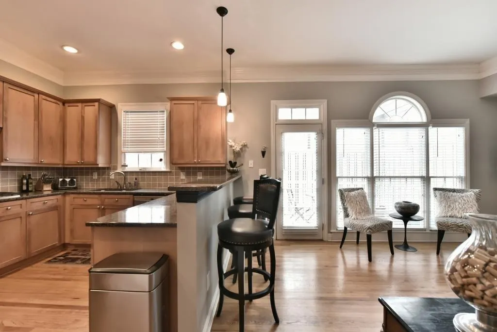 218 Meeting Lane, Atlanta, Georgia 30342, 4 Bedrooms Bedrooms, ,3 BathroomsBathrooms,Residential,Sold,218 Meeting Lane,5819227
