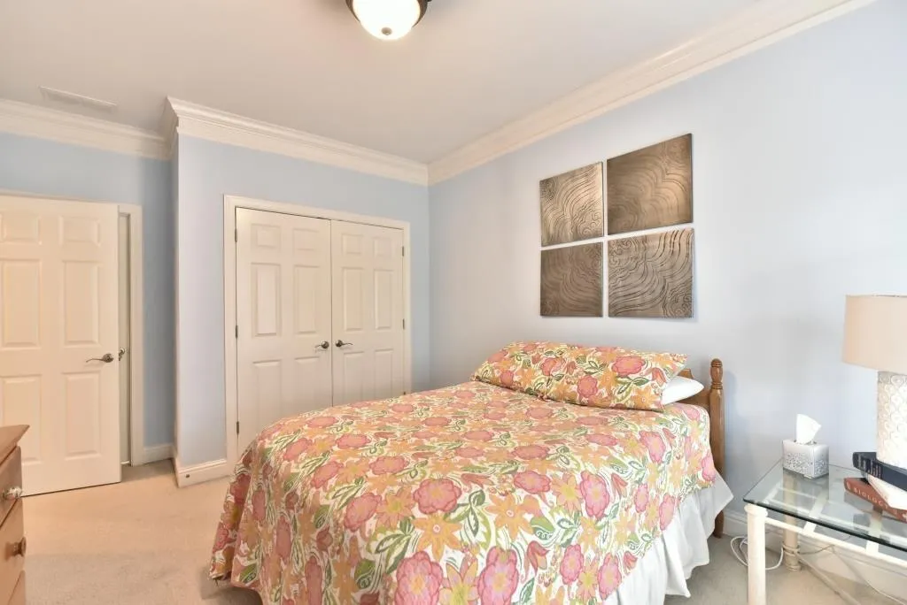 218 Meeting Lane, Atlanta, Georgia 30342, 4 Bedrooms Bedrooms, ,3 BathroomsBathrooms,Residential,Sold,218 Meeting Lane,5819227