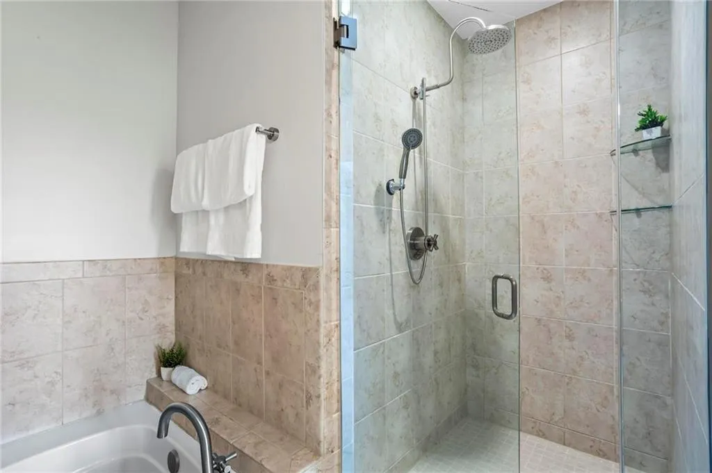 2nd Bathroom