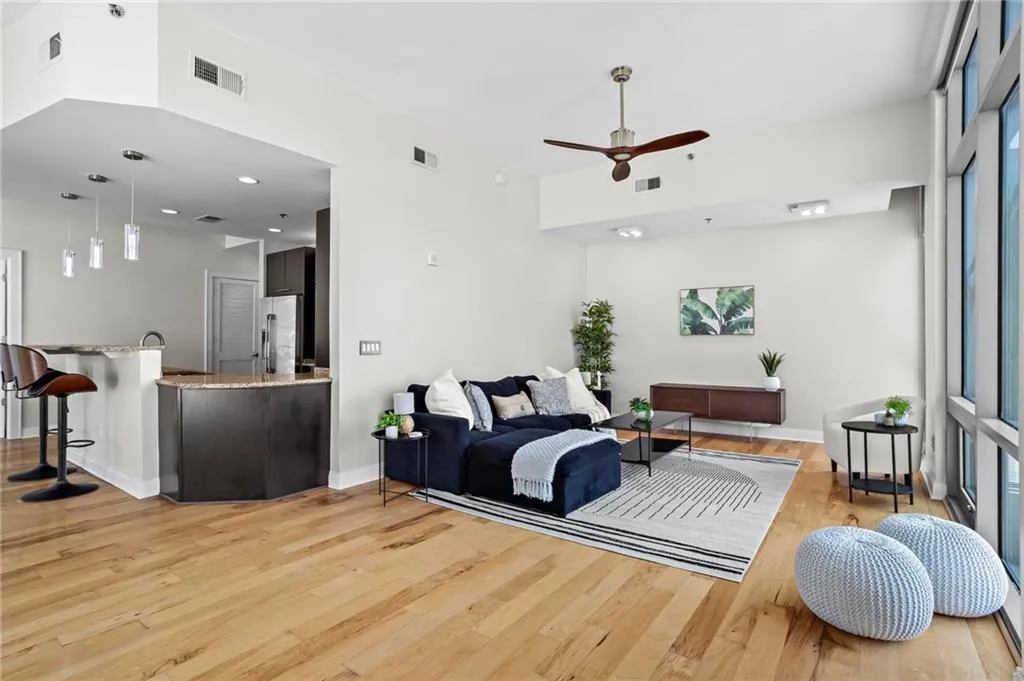 905 Juniper Street Ne Unit 808, Atlanta, Georgia 30309, 2 Bedrooms Bedrooms, ,2 BathroomsBathrooms,Residential,For Sale,905 Juniper Street Ne Unit 808,7577990
