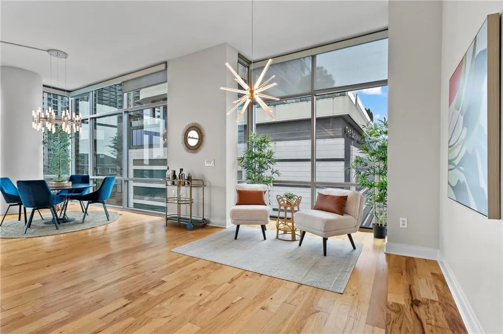905 Juniper Street Ne Unit 808, Atlanta, Georgia 30309, 2 Bedrooms Bedrooms, ,2 BathroomsBathrooms,Residential,For Sale,905 Juniper Street Ne Unit 808,7577990