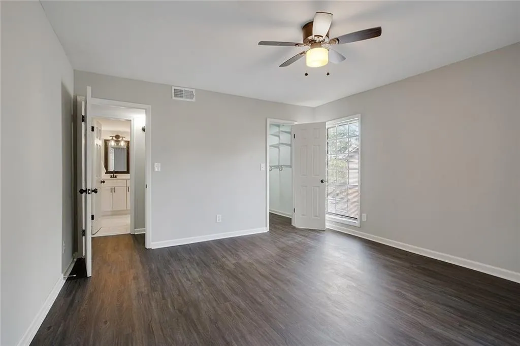 6851 Roswell Road Unit J22, Sandy Springs, Georgia 30328, 1 Bedroom Bedrooms, ,1 BathroomBathrooms,Residential,Sold,6851 Roswell Road Unit J22,6780548