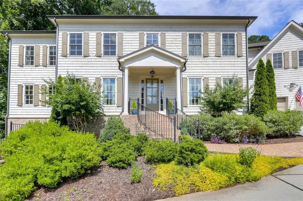 4805 Lafayette Court, Sandy Springs, Georgia 30327, 6 Bedrooms Bedrooms, ,6 BathroomsBathrooms,Residential,Sold,4805 Lafayette Court,6744268