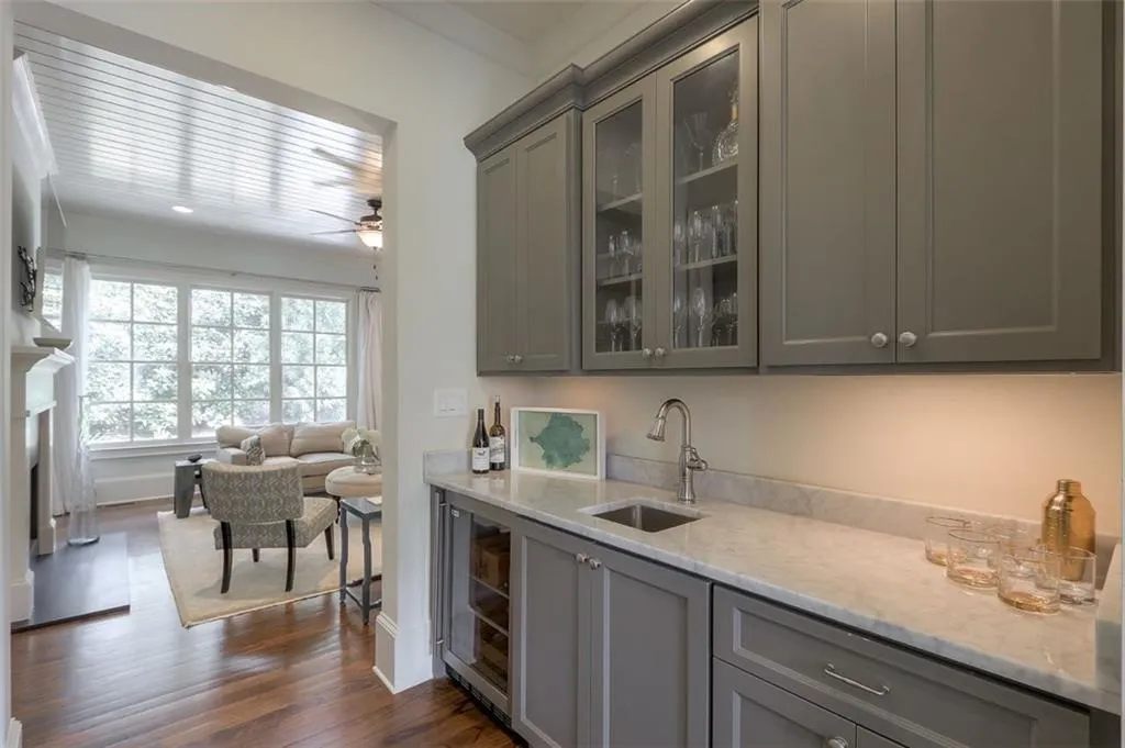 4805 Lafayette Court, Sandy Springs, Georgia 30327, 6 Bedrooms Bedrooms, ,6 BathroomsBathrooms,Residential,Sold,4805 Lafayette Court,6744268