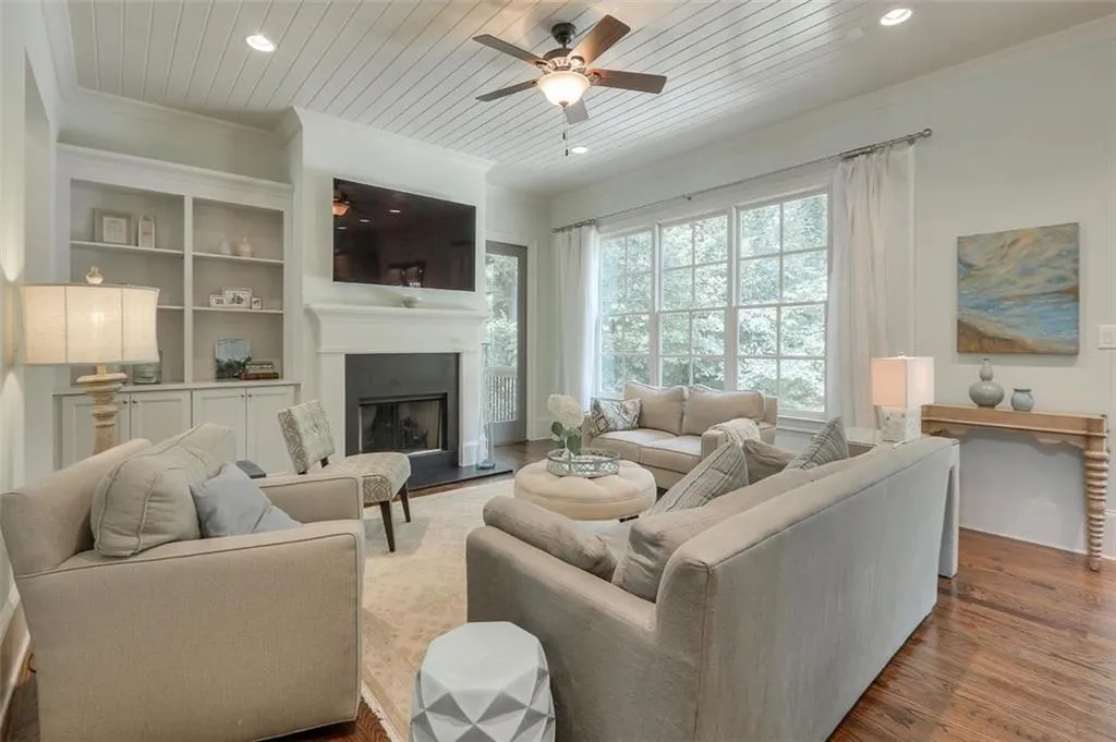 4805 Lafayette Court, Sandy Springs, Georgia 30327, 6 Bedrooms Bedrooms, ,6 BathroomsBathrooms,Residential,Sold,4805 Lafayette Court,6744268