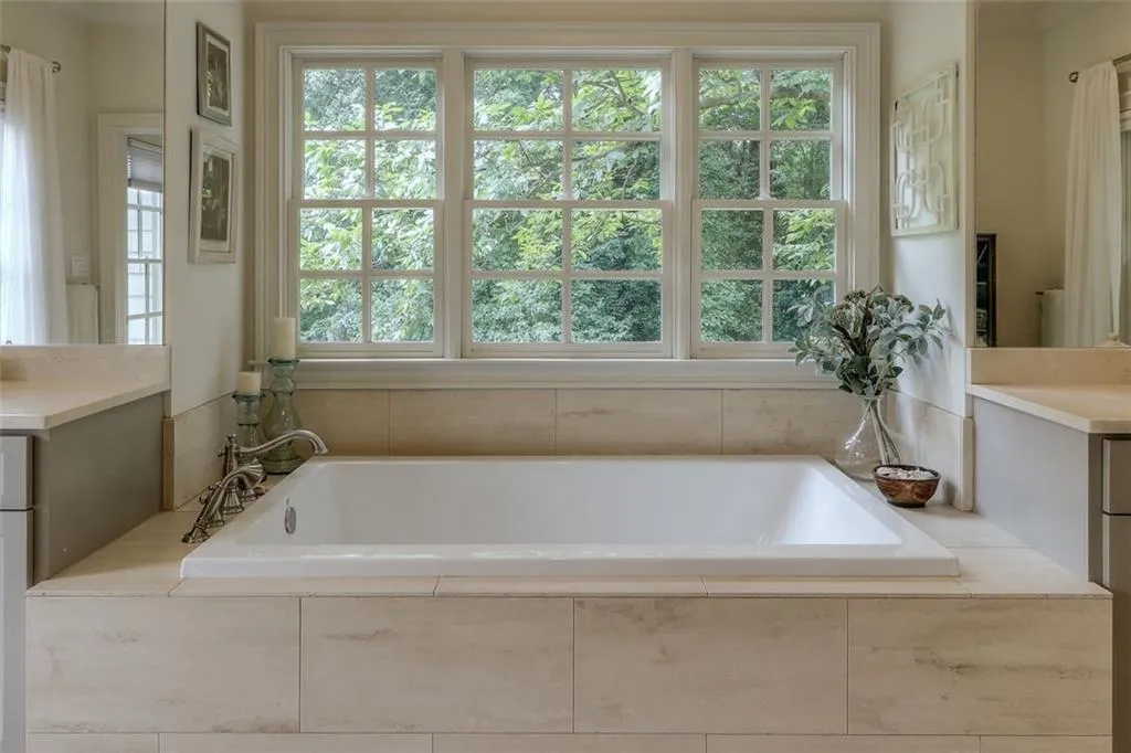 4805 Lafayette Court, Sandy Springs, Georgia 30327, 6 Bedrooms Bedrooms, ,6 BathroomsBathrooms,Residential,Sold,4805 Lafayette Court,6744268