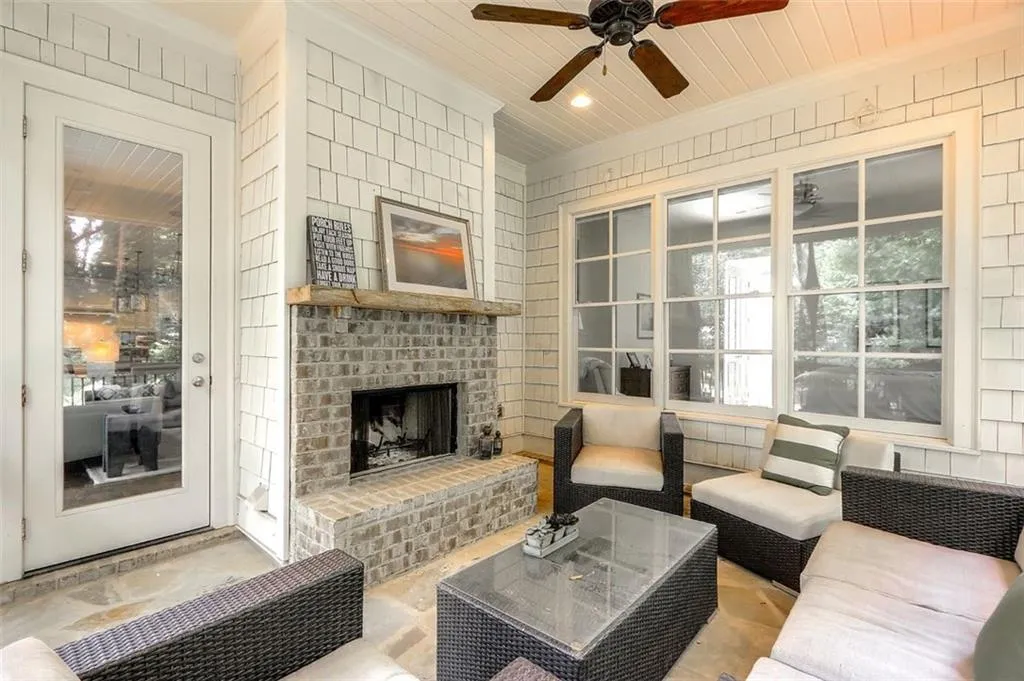 4805 Lafayette Court, Sandy Springs, Georgia 30327, 6 Bedrooms Bedrooms, ,6 BathroomsBathrooms,Residential,Sold,4805 Lafayette Court,6744268