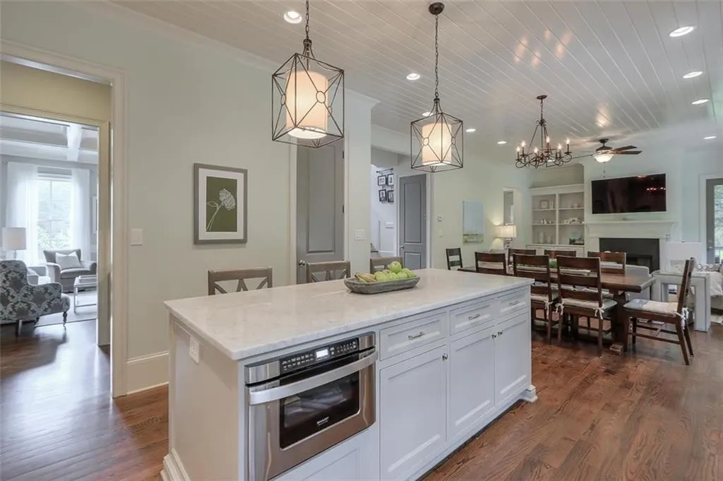 4805 Lafayette Court, Sandy Springs, Georgia 30327, 6 Bedrooms Bedrooms, ,6 BathroomsBathrooms,Residential,Sold,4805 Lafayette Court,6744268