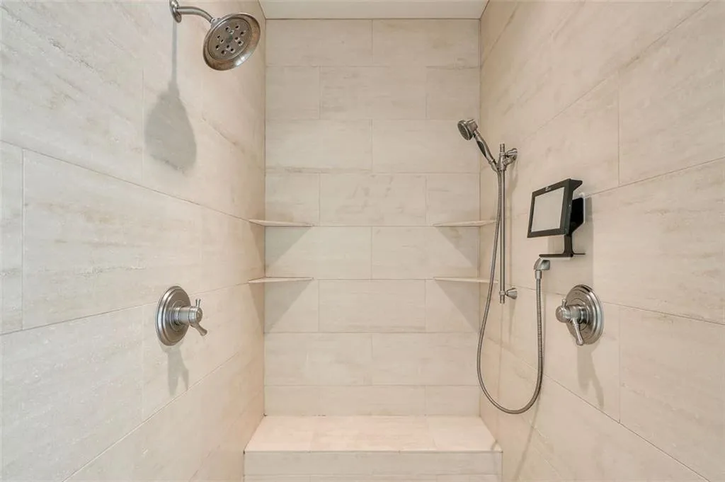 4805 Lafayette Court, Sandy Springs, Georgia 30327, 6 Bedrooms Bedrooms, ,6 BathroomsBathrooms,Residential,Sold,4805 Lafayette Court,6744268