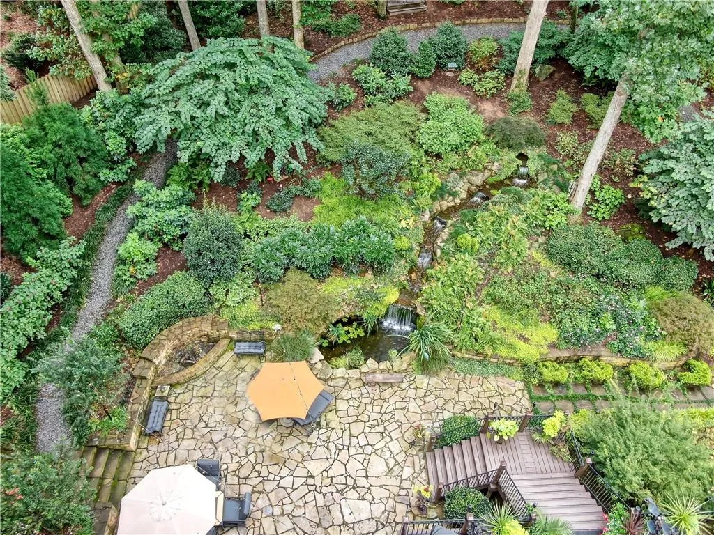 320 Quiet Water Lane, Sandy Springs, Georgia 30350, 5 Bedrooms Bedrooms, ,4 BathroomsBathrooms,Residential,Sold,320 Quiet Water Lane,7154745