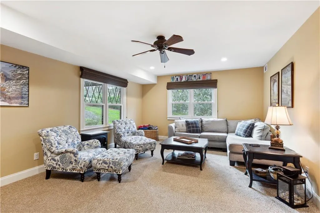 320 Quiet Water Lane, Sandy Springs, Georgia 30350, 5 Bedrooms Bedrooms, ,4 BathroomsBathrooms,Residential,Sold,320 Quiet Water Lane,7154745