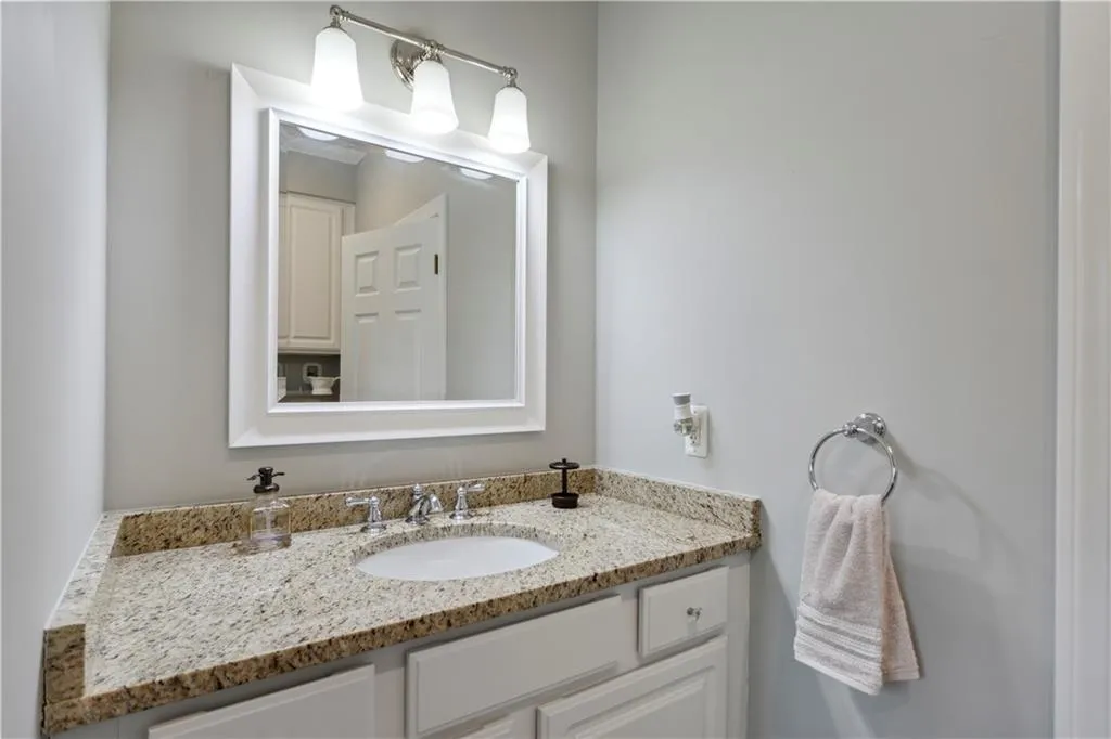 320 Quiet Water Lane, Sandy Springs, Georgia 30350, 5 Bedrooms Bedrooms, ,4 BathroomsBathrooms,Residential,Sold,320 Quiet Water Lane,7154745