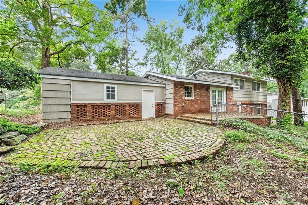 6555 Williamson Drive, Sandy Springs, Georgia 30328, 4 Bedrooms Bedrooms, ,3 BathroomsBathrooms,Residential,Sold,6555 Williamson Drive,6943051