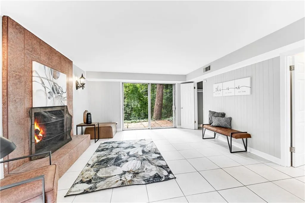 6555 Williamson Drive, Sandy Springs, Georgia 30328, 4 Bedrooms Bedrooms, ,3 BathroomsBathrooms,Residential,Sold,6555 Williamson Drive,6943051