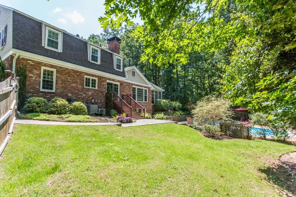 620 Bridgewater Drive, Atlanta, Georgia 30328, 4 Bedrooms Bedrooms, ,2 BathroomsBathrooms,Residential,Sold,620 Bridgewater Drive,5696442