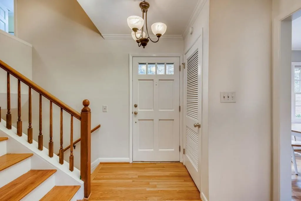 643 Starlight Drive, Sandy Springs, Georgia 30342, 4 Bedrooms Bedrooms, ,3 BathroomsBathrooms,Residential,Sold,643 Starlight Drive,6786515