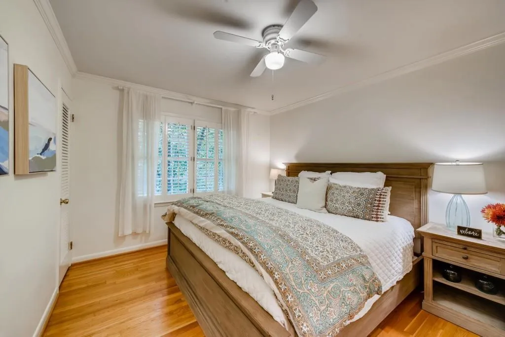 643 Starlight Drive, Sandy Springs, Georgia 30342, 4 Bedrooms Bedrooms, ,3 BathroomsBathrooms,Residential,Sold,643 Starlight Drive,6786515