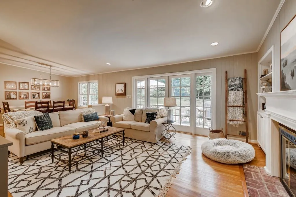 643 Starlight Drive, Sandy Springs, Georgia 30342, 4 Bedrooms Bedrooms, ,3 BathroomsBathrooms,Residential,Sold,643 Starlight Drive,6786515