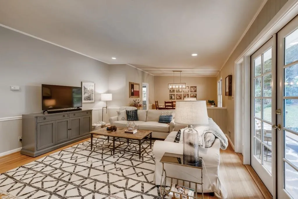 643 Starlight Drive, Sandy Springs, Georgia 30342, 4 Bedrooms Bedrooms, ,3 BathroomsBathrooms,Residential,Sold,643 Starlight Drive,6786515