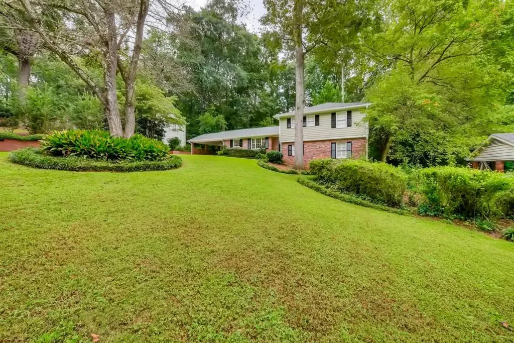 643 Starlight Drive, Sandy Springs, Georgia 30342, 4 Bedrooms Bedrooms, ,3 BathroomsBathrooms,Residential,Sold,643 Starlight Drive,6786515