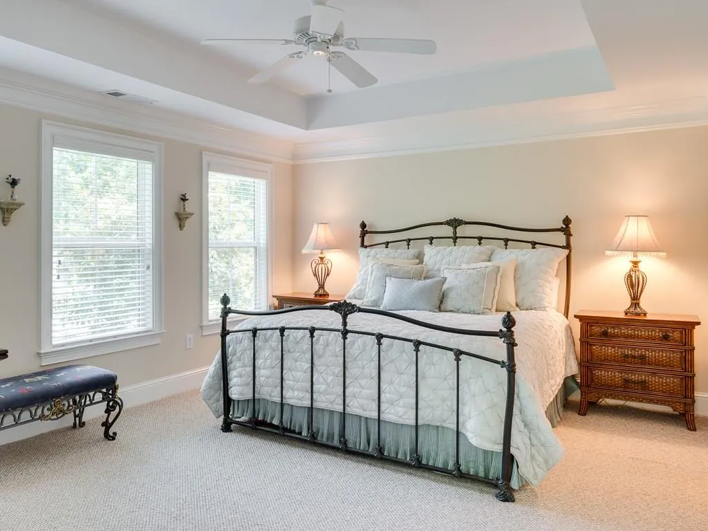 5490 Glenridge View, Sandy Springs, Georgia 30342, 2 Bedrooms Bedrooms, ,2 BathroomsBathrooms,Residential,Sold,5490 Glenridge View,5712921