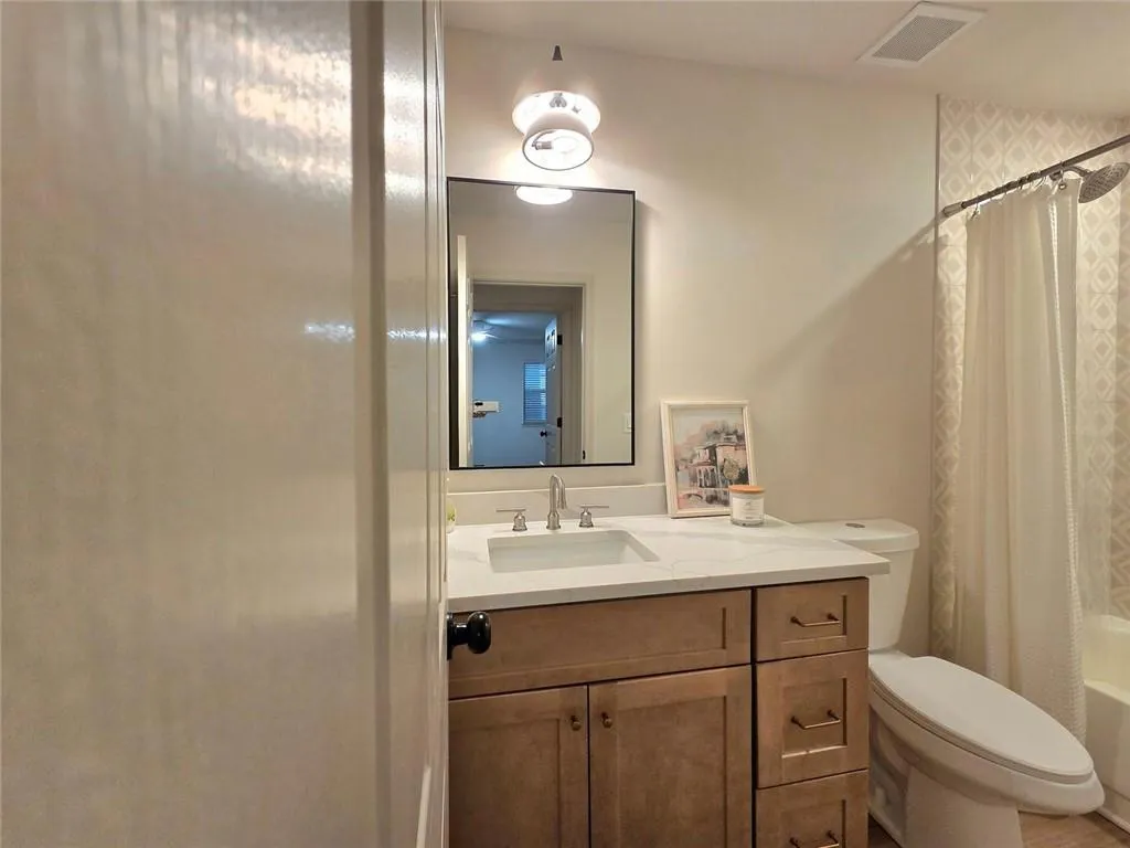 301 Barrington Hills Drive, Atlanta, Georgia 30350, 2 Bedrooms Bedrooms, ,2 BathroomsBathrooms,Residential,For Sale,301 Barrington Hills Drive,7712343