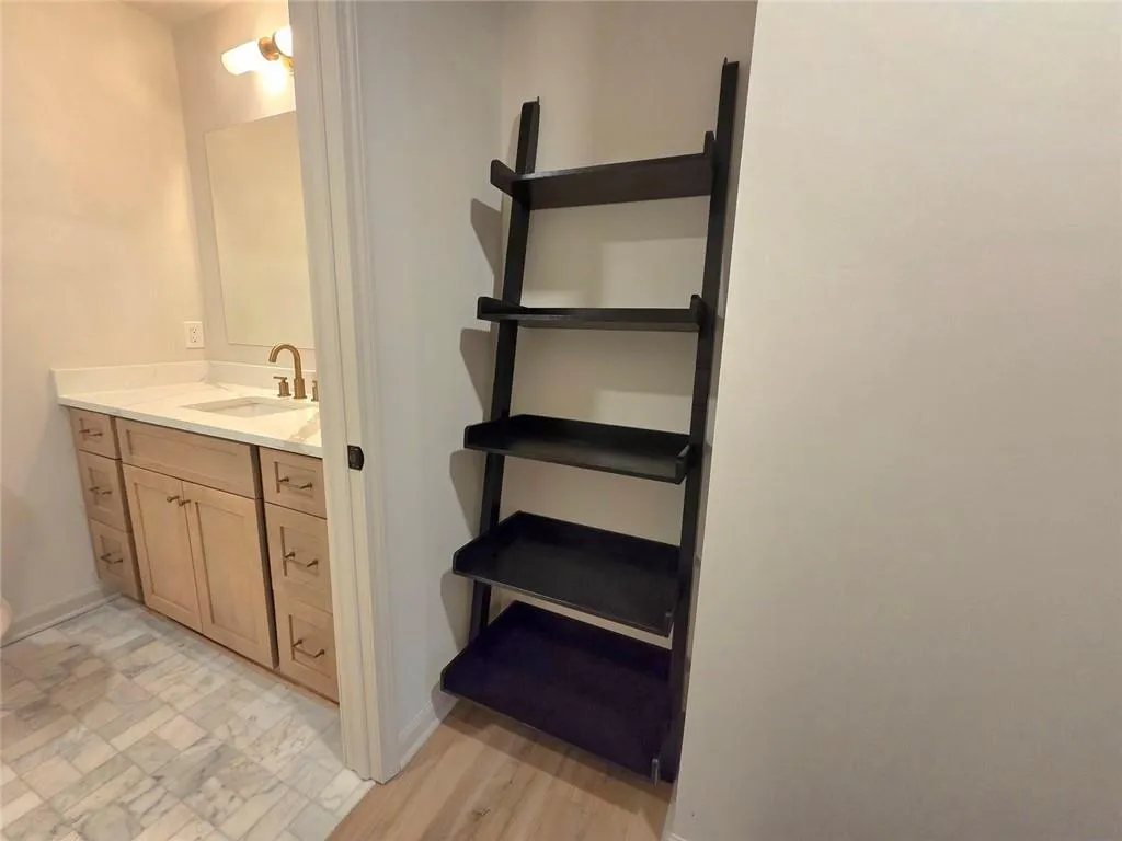 301 Barrington Hills Drive, Atlanta, Georgia 30350, 2 Bedrooms Bedrooms, ,2 BathroomsBathrooms,Residential,For Sale,301 Barrington Hills Drive,7712343