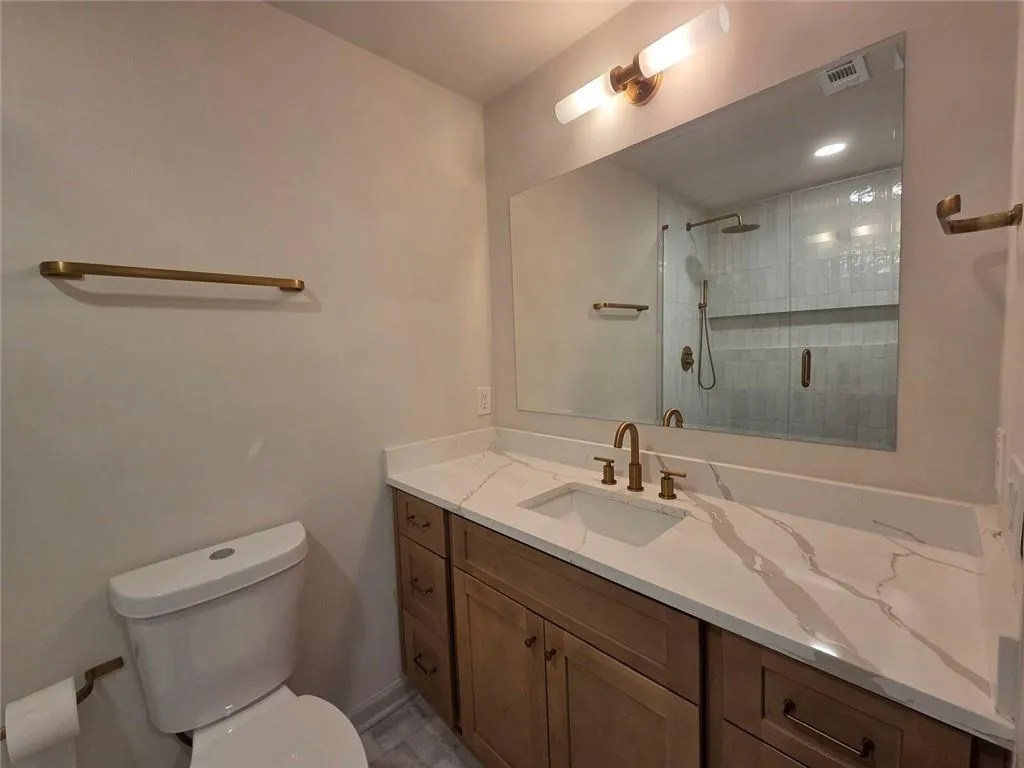 301 Barrington Hills Drive, Atlanta, Georgia 30350, 2 Bedrooms Bedrooms, ,2 BathroomsBathrooms,Residential,For Sale,301 Barrington Hills Drive,7712343