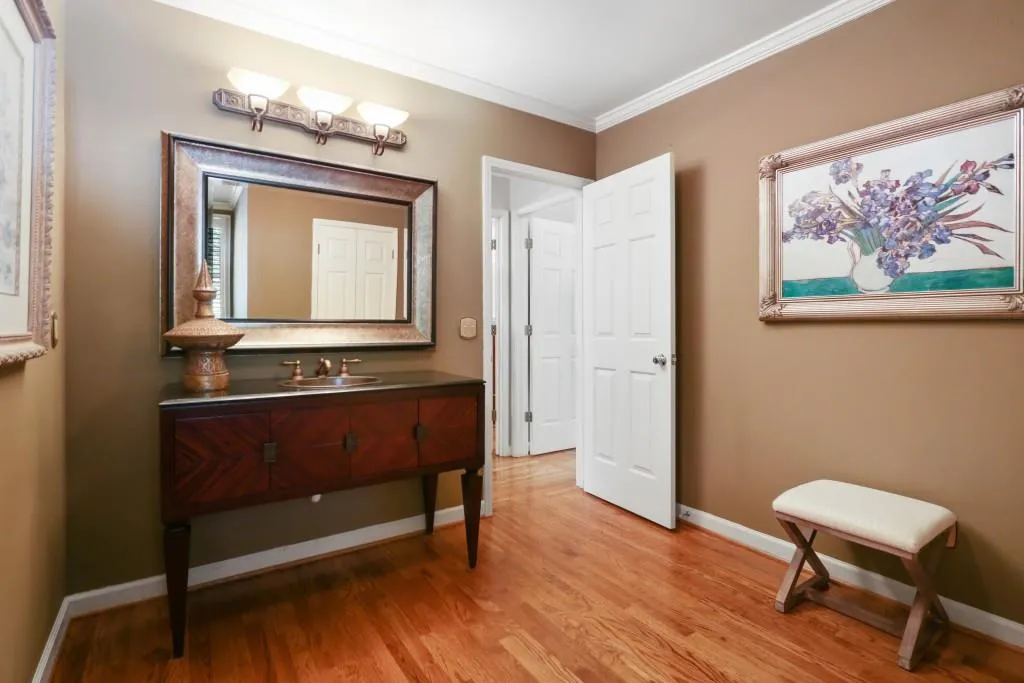 1830 E Stoneykirk Close, Sandy Springs, Georgia 30350, 4 Bedrooms Bedrooms, ,4 BathroomsBathrooms,Residential,Sold,1830 E Stoneykirk Close,6639185