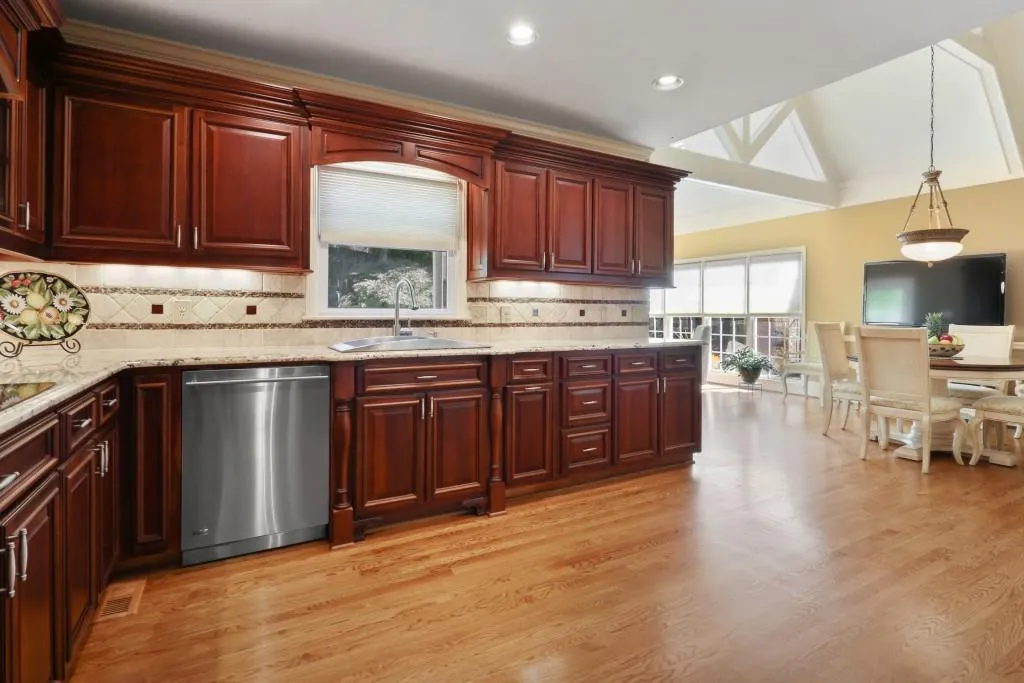 1830 E Stoneykirk Close, Sandy Springs, Georgia 30350, 4 Bedrooms Bedrooms, ,4 BathroomsBathrooms,Residential,Sold,1830 E Stoneykirk Close,6639185