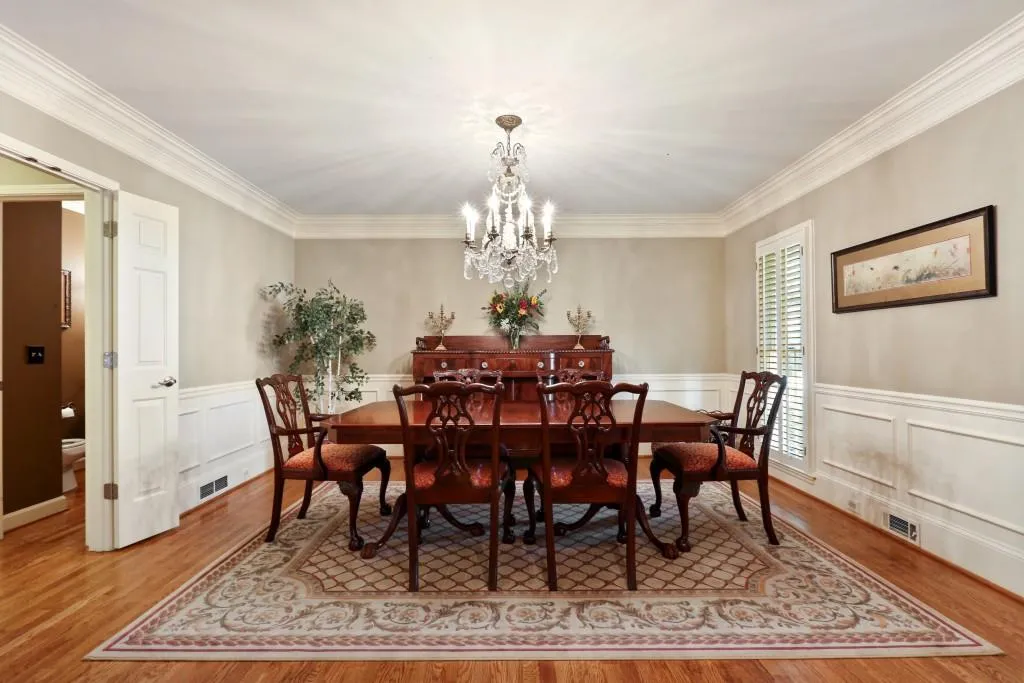 1830 E Stoneykirk Close, Sandy Springs, Georgia 30350, 4 Bedrooms Bedrooms, ,4 BathroomsBathrooms,Residential,Sold,1830 E Stoneykirk Close,6639185
