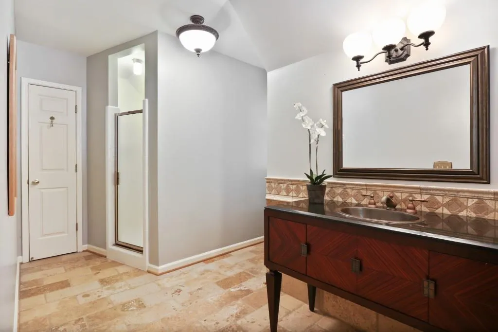 1830 E Stoneykirk Close, Sandy Springs, Georgia 30350, 4 Bedrooms Bedrooms, ,4 BathroomsBathrooms,Residential,Sold,1830 E Stoneykirk Close,6639185