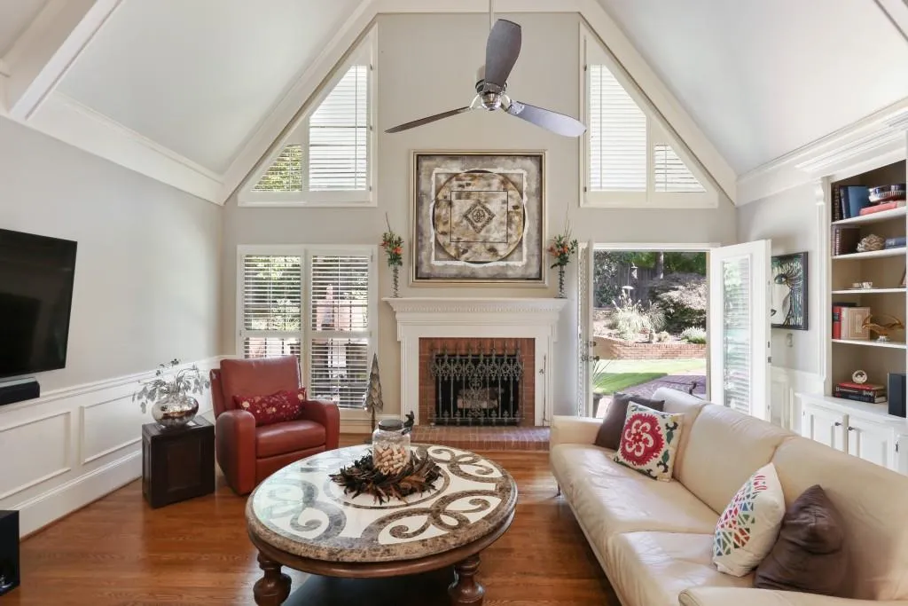 1830 E Stoneykirk Close, Sandy Springs, Georgia 30350, 4 Bedrooms Bedrooms, ,4 BathroomsBathrooms,Residential,Sold,1830 E Stoneykirk Close,6639185
