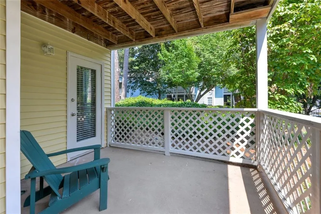 6818 Glenridge Drive Unit J, Atlanta, Georgia 30328, 2 Bedrooms Bedrooms, ,2 BathroomsBathrooms,Residential,Sold,6818 Glenridge Drive Unit J,6928503